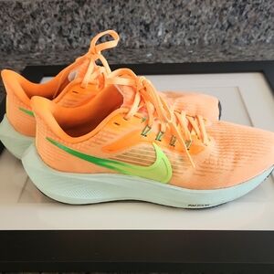 Nike Pegasus 39 Runner Shoes Size 8.5 Training Marathon